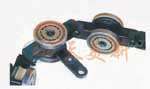 Double wheel conveyance chain