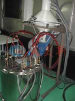 Vibration dressing machine and auto powder supply system